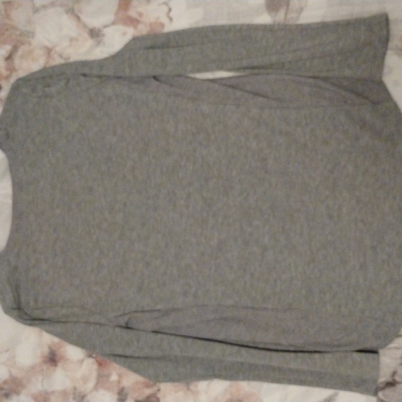 Long Sleeve shirt - Picture 2 of 3